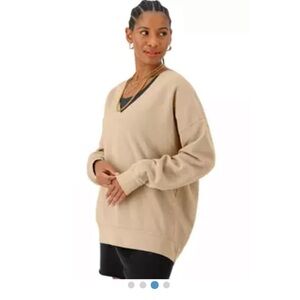 Champion Cream V-Neck Sweatshirt Relaxed Fit W/Pockets